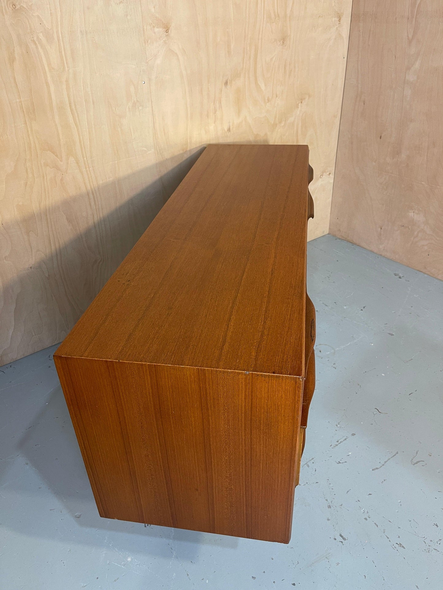 Mcintosh Sideboard/Credenza 1960's - Supramobili