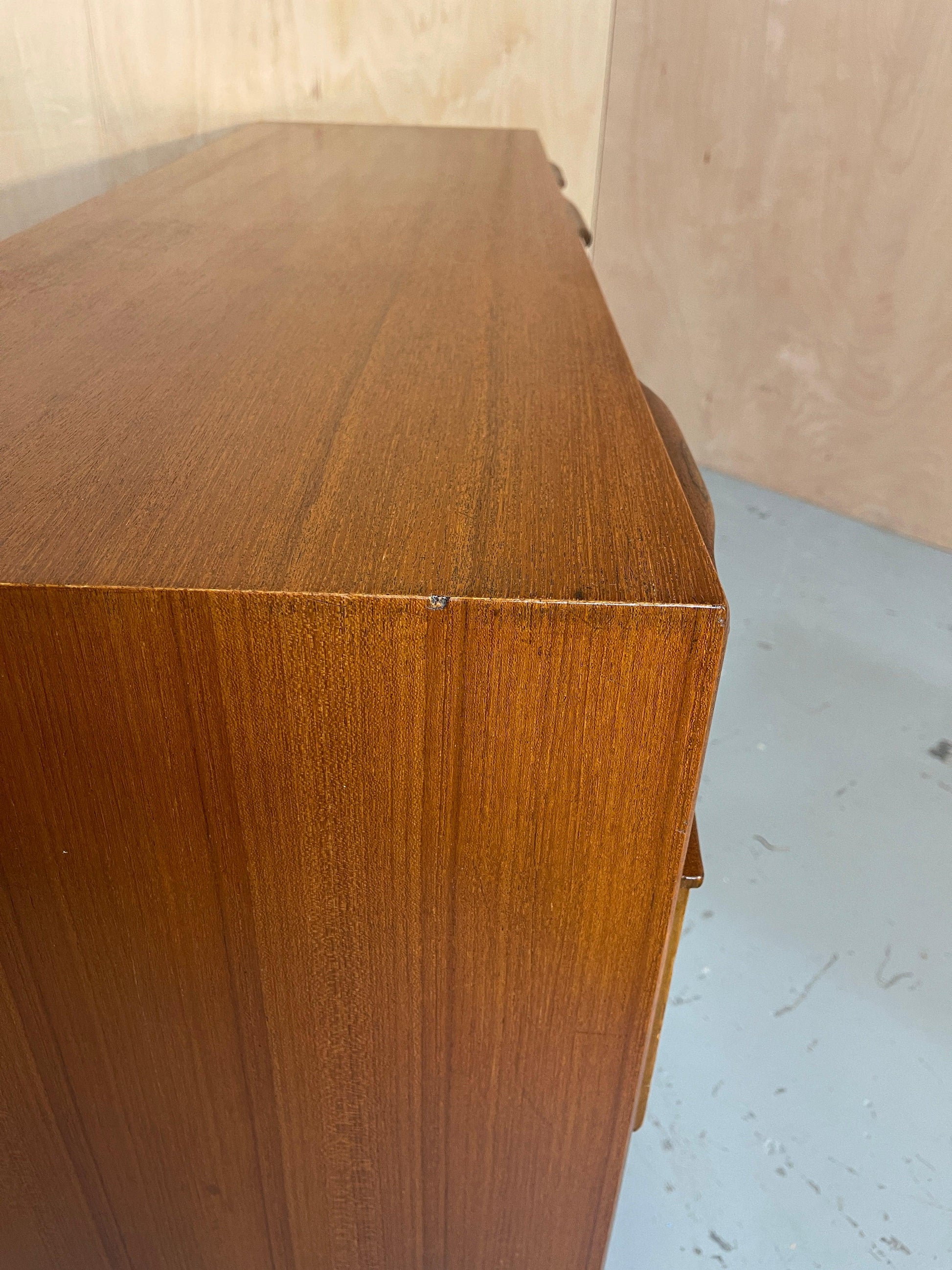 Mcintosh Sideboard/Credenza 1960's - Supramobili