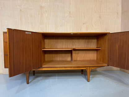 Mcintosh Sideboard/Credenza 1960's - Supramobili