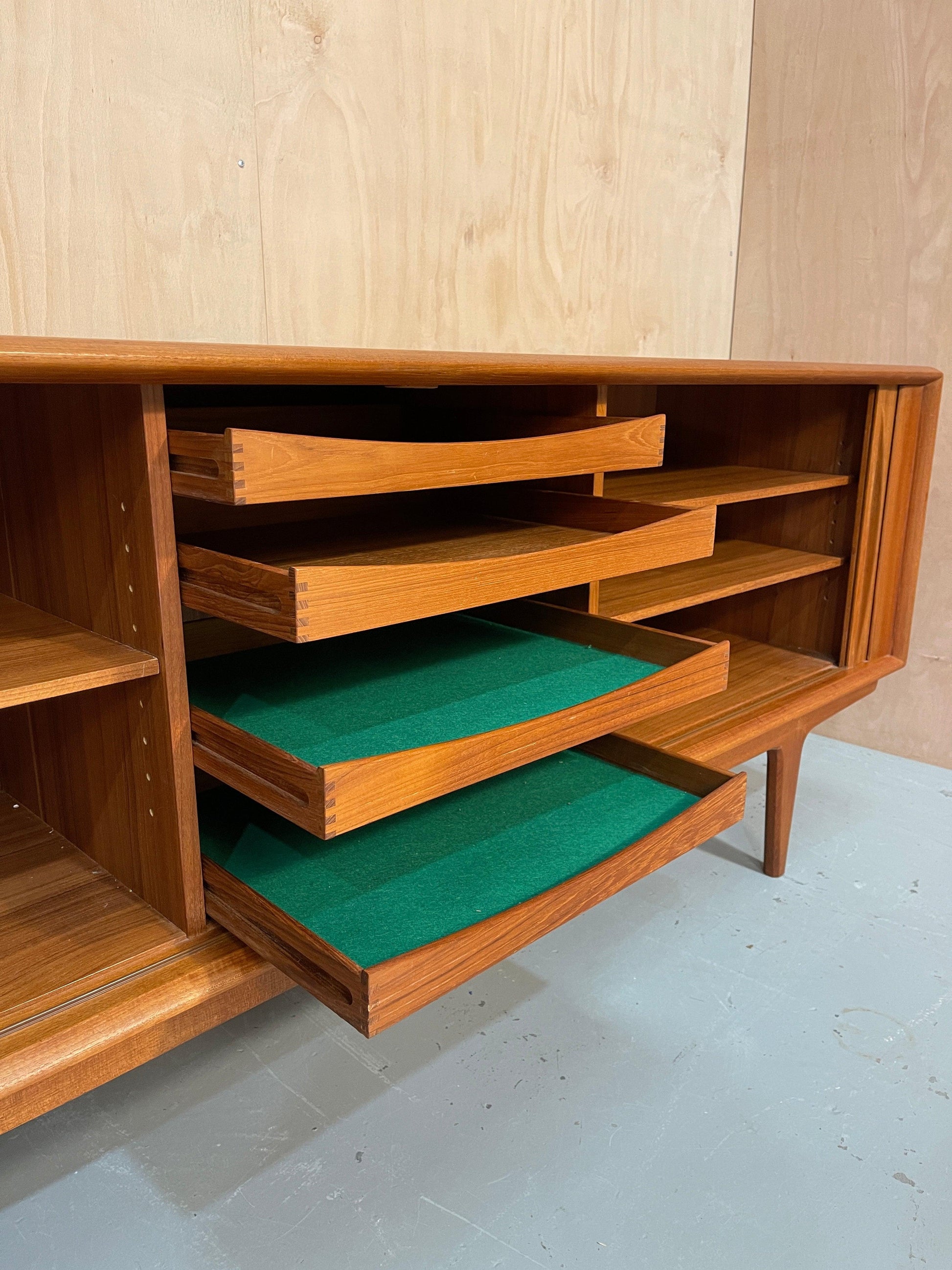 Mid Century Danish Teak Sideboard No 156 By Bernhard Pedersen - Supramobili