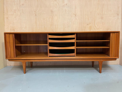 Mid Century Danish Teak Sideboard No 156 By Bernhard Pedersen - Supramobili