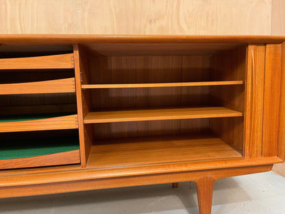 Mid Century Danish Teak Sideboard No 156 By Bernhard Pedersen - Supramobili