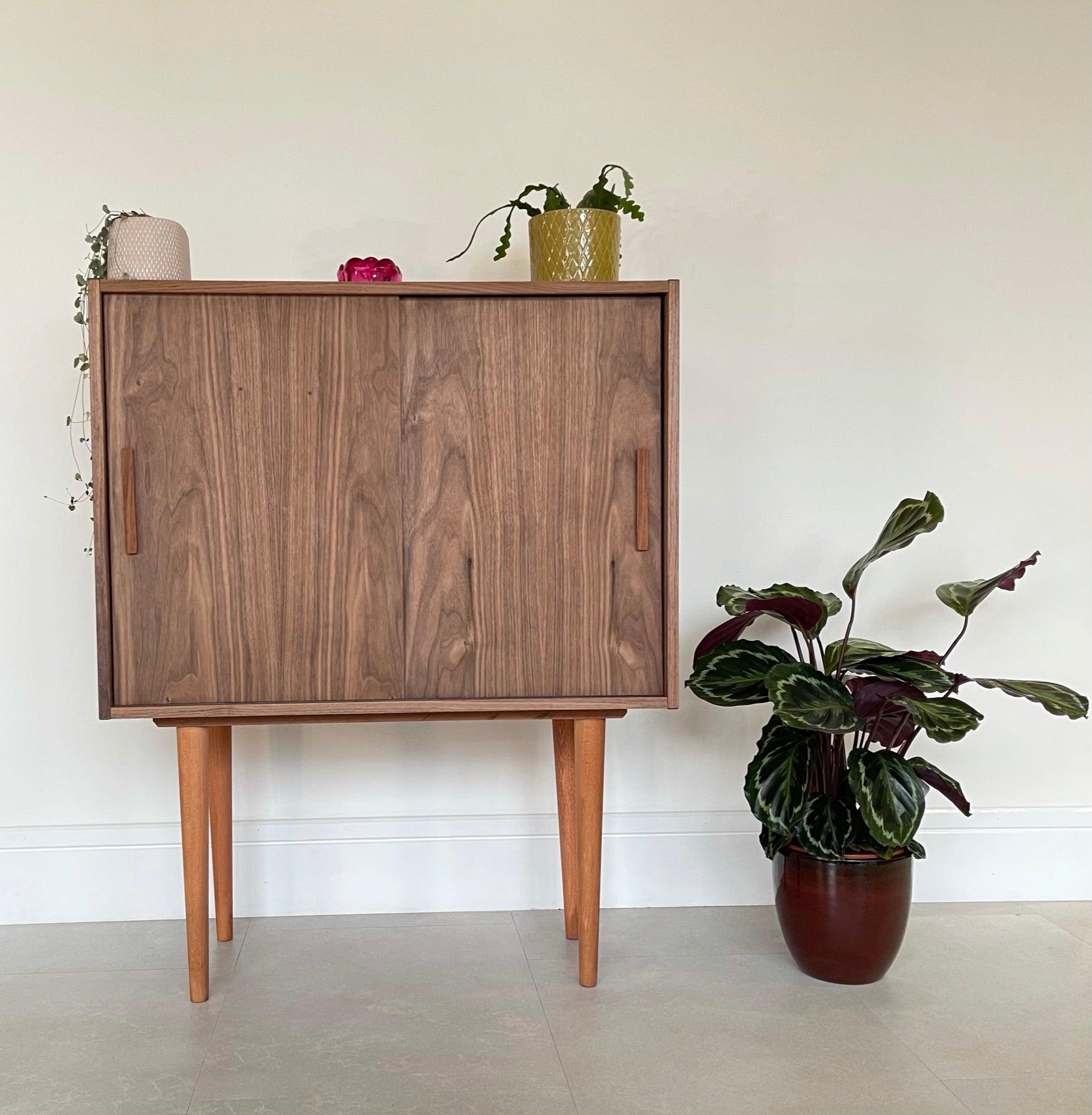 Jupiter - Walnut Drink Cabinet - Supramobili